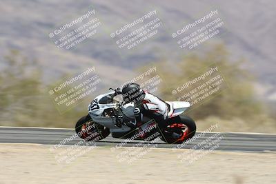 media/Apr-20-2025-CVMA (Sun) [[39090e8767]]/Race 9-Formula LW Twins Shootout/